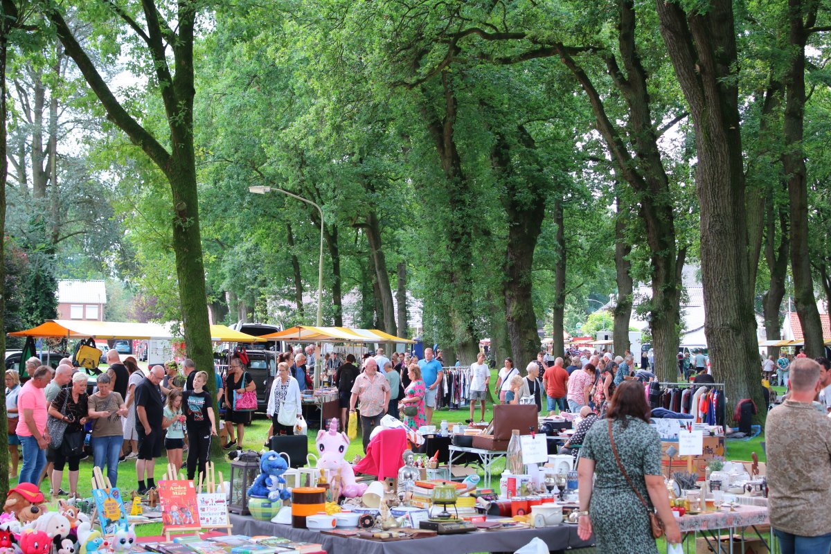 Huurkraam.nl-vlomarkt-Odoorn01.jpg